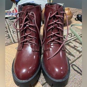 New w/o box. Allegra K combat boots sz 9.5.